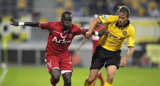 他成功抢断 他成功抢断