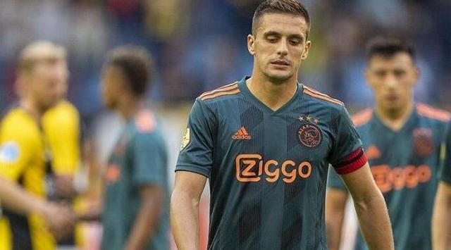 教练共同投 教练共同投