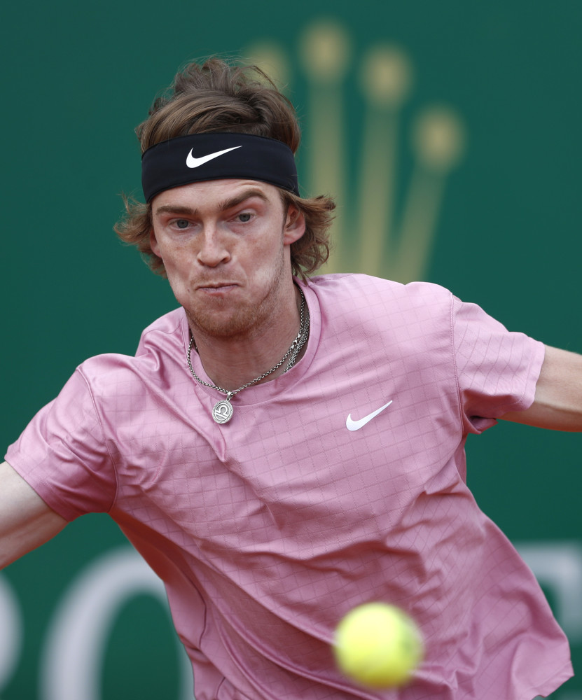 在掘金效力 在掘金效力